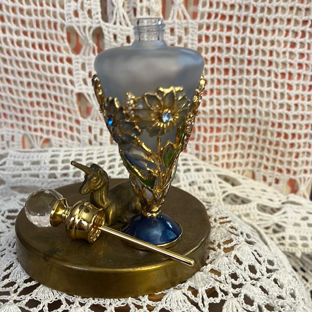Glass perfume with screw on crystal ball. Refillable